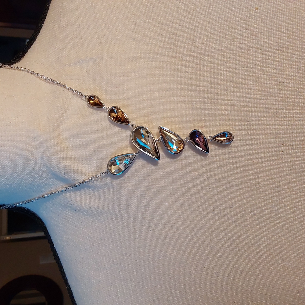 Silver and Blue Teardrop Necklace with Elegant Design